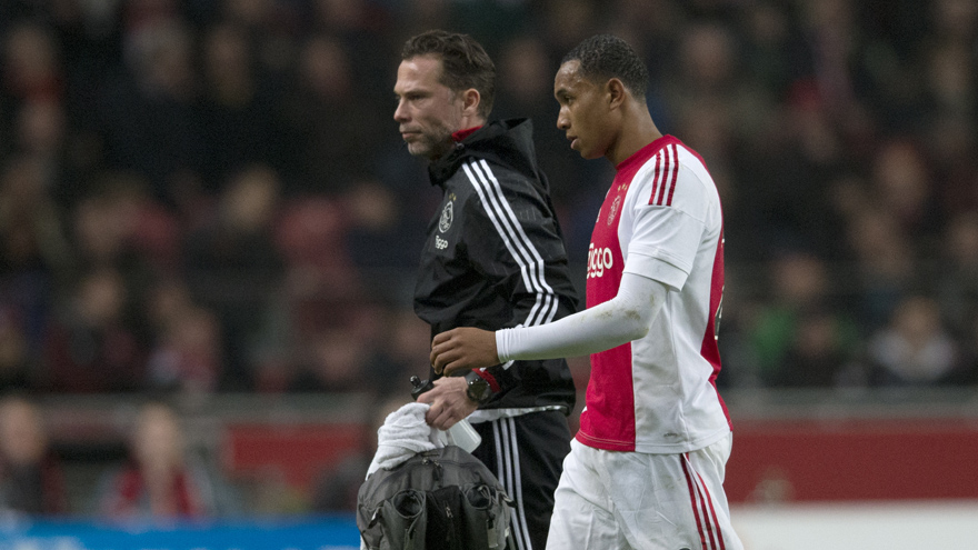 首先要點名 首先要點名