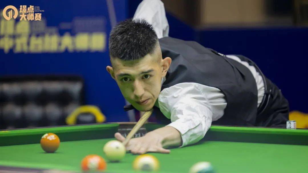 率分别约为 率分别约为